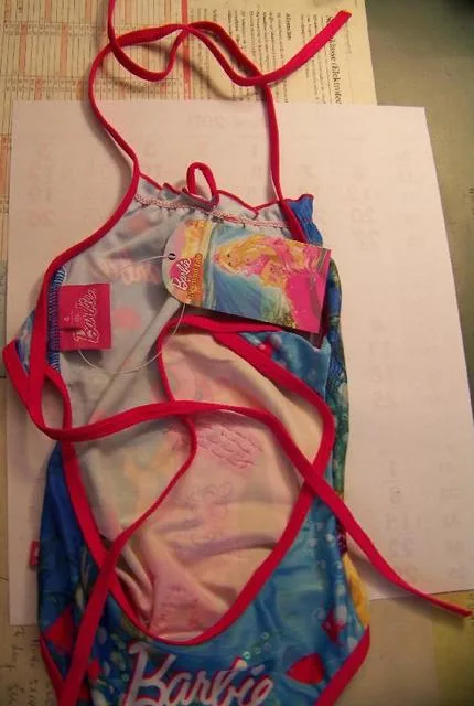 Swimsuit Barbie <font color="#ff0000">(MAY BE COUN