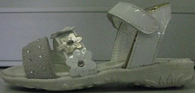 Babies' shoes
