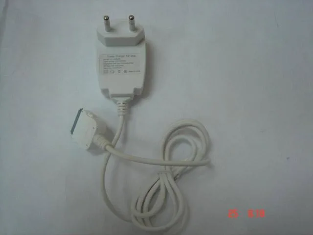 Charger "Travel Charger for iPod" (NOT ORIGINAL PR