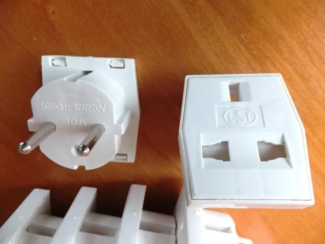 Adaptor
