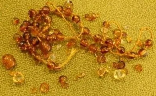 Amber teething necklace