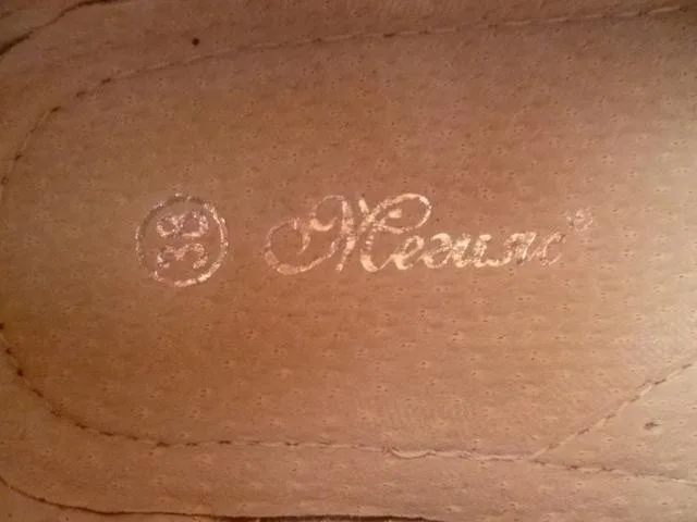 Ladies’ shoes