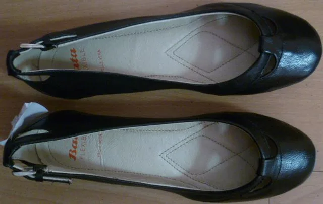 Ladies’ shoes