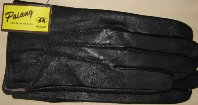 Leather gloves