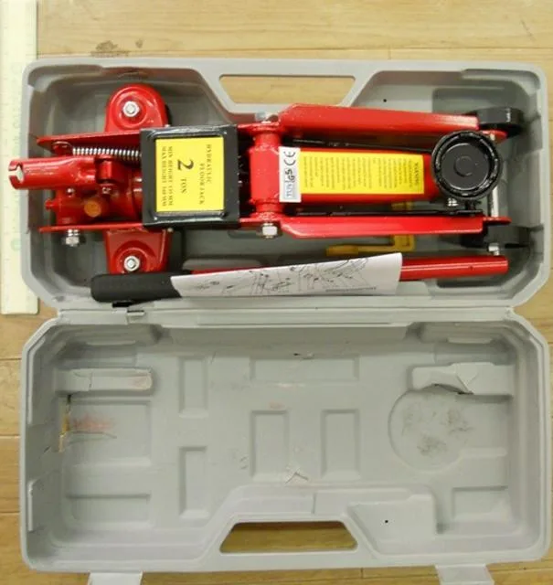 Hydraulic jack