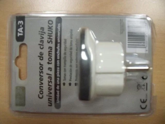 Travel adaptor