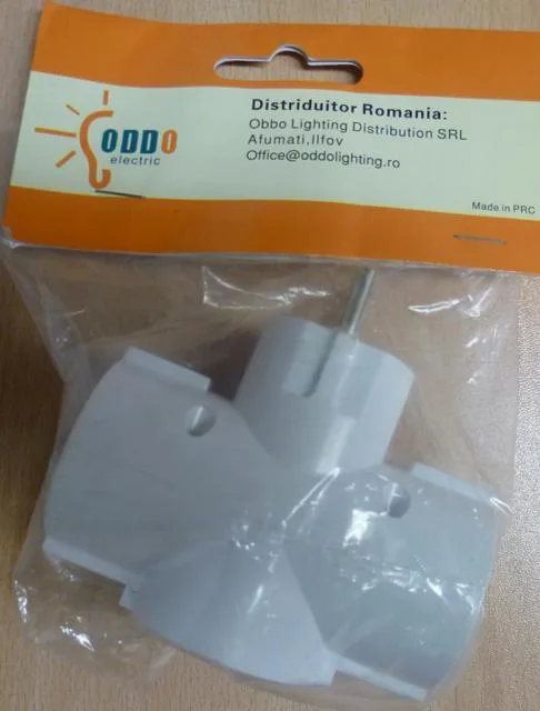 Socket adaptor