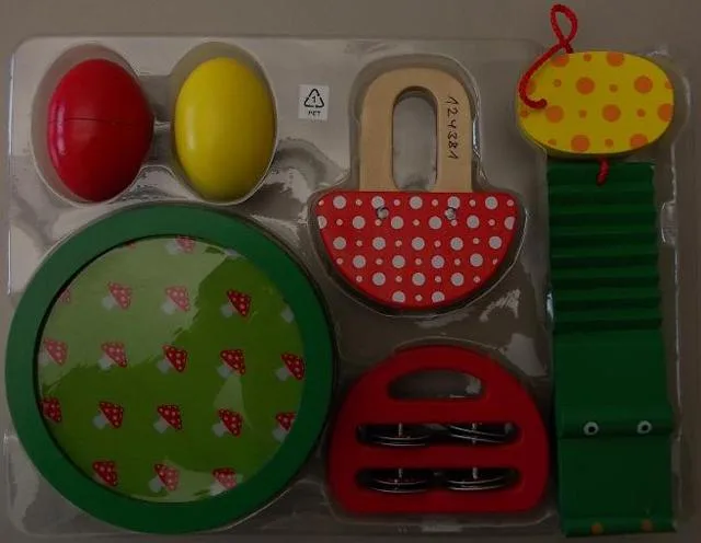 Wooden musical toy set