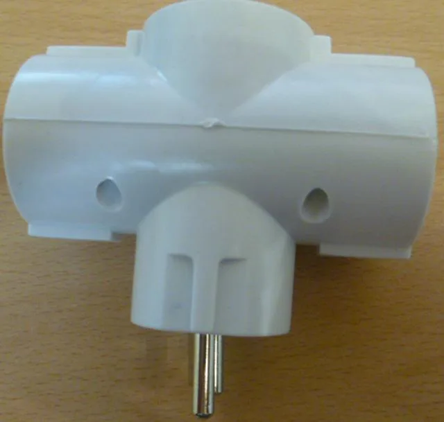 Plug with three-way socket outlets