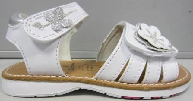Girls’ sandals