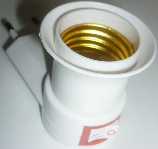 Bulb-holder / night light
