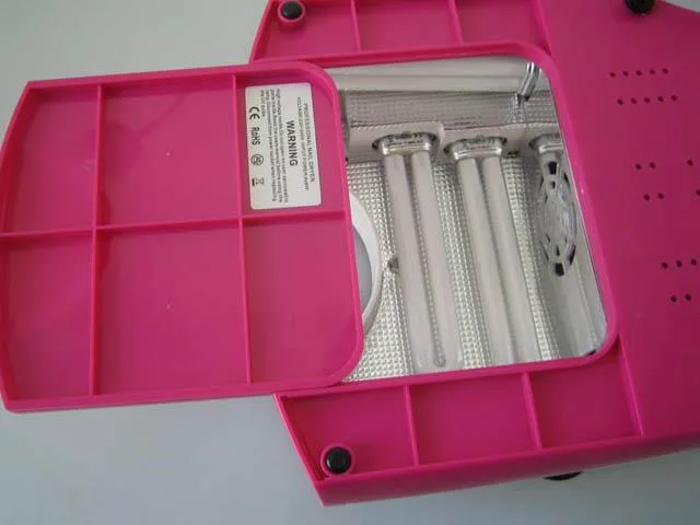 Nail dryer