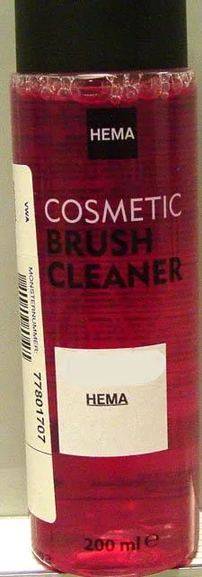 Brush cleaner