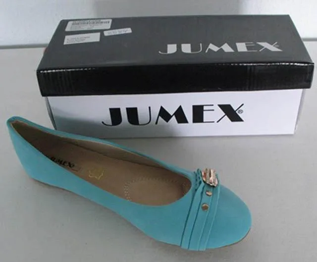 Ladies' shoes
