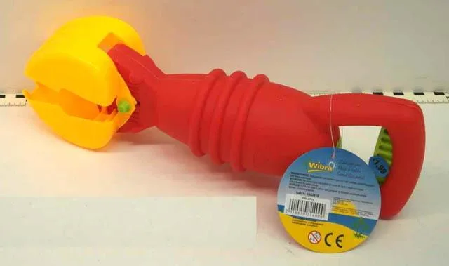Plastic sand toy