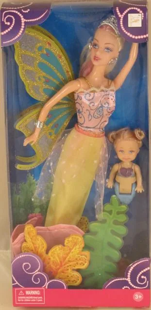Plastic doll set