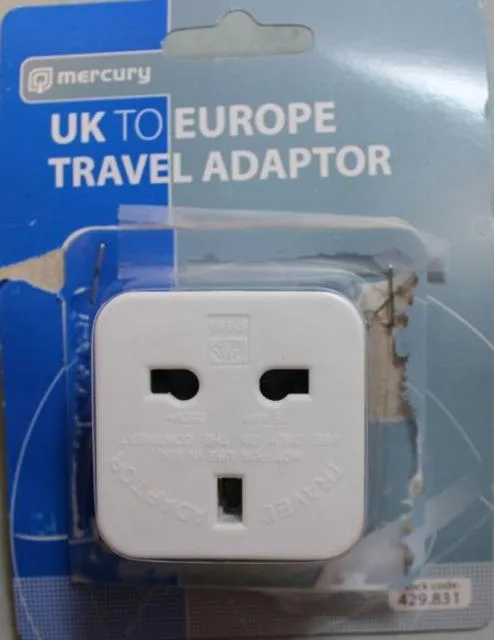 Travel plug adaptor