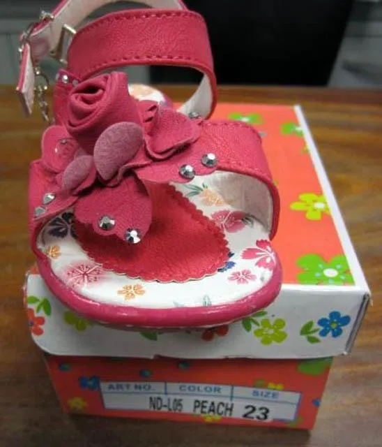 Girls' sandals