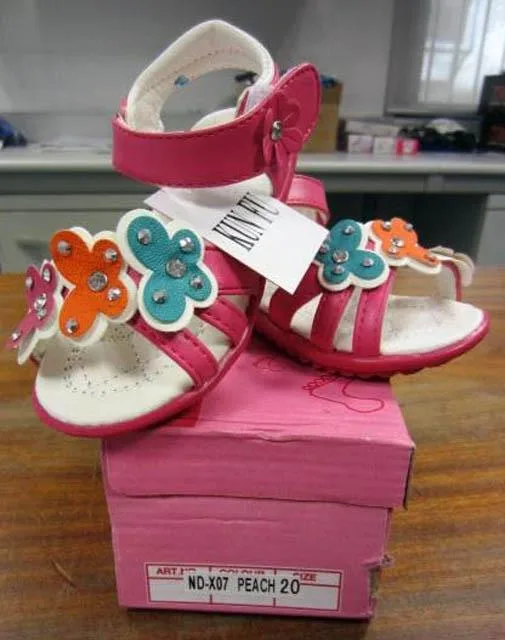 Girls' sandals