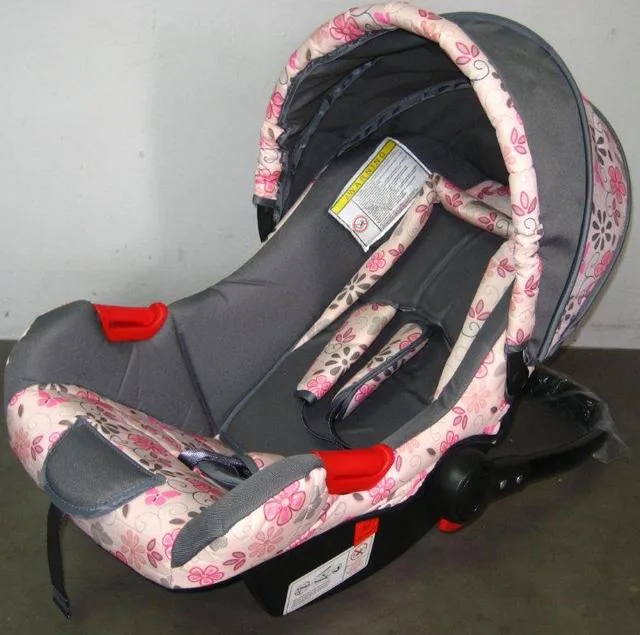 Combination pushchair with babies' car seat