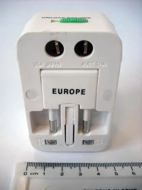 Travel plug adaptor