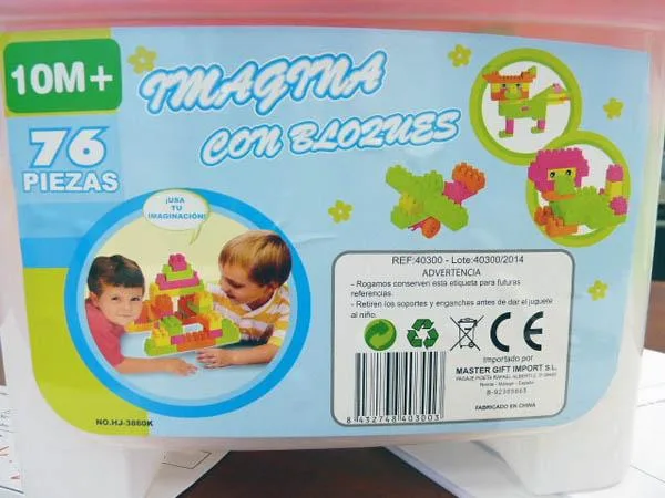 Toy building blocks