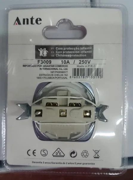 Mains wall socket