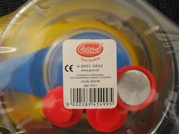 Plastic toy scales