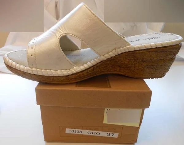 Women's sandals