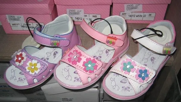 Girls' sandals