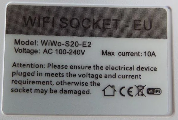 Remote-controlled socket
