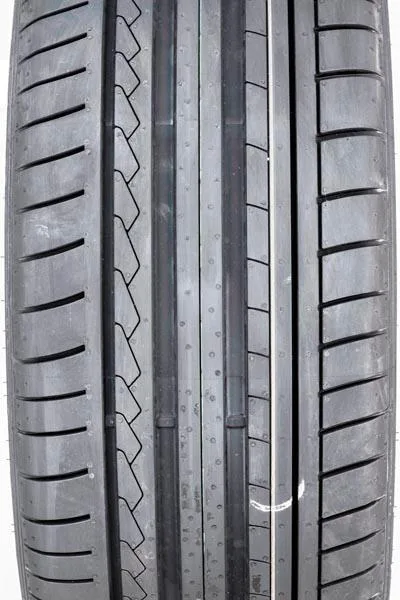 Car tyres