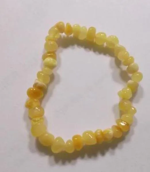 Amber jewellery for children