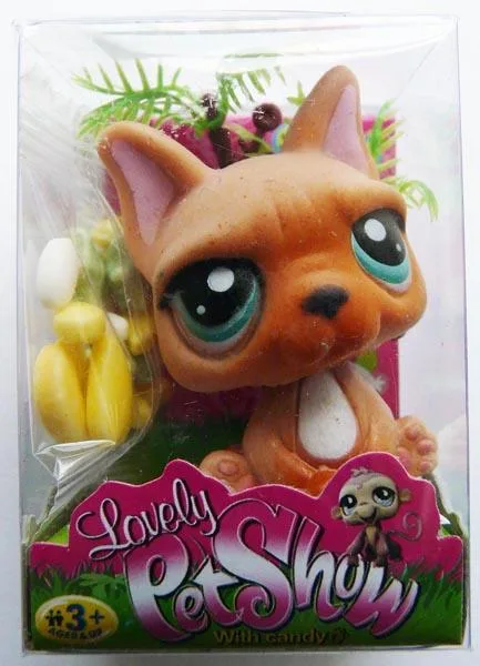 Plastic toy with sweets