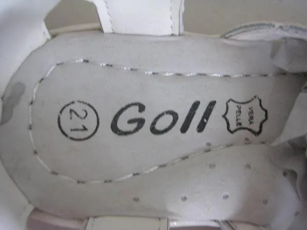 Girls' sandals
