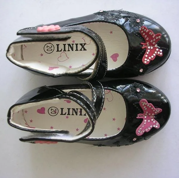 Girls' shoes