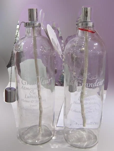 Decorative oil lamp