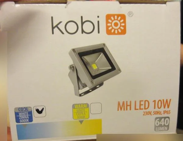 LED flood light