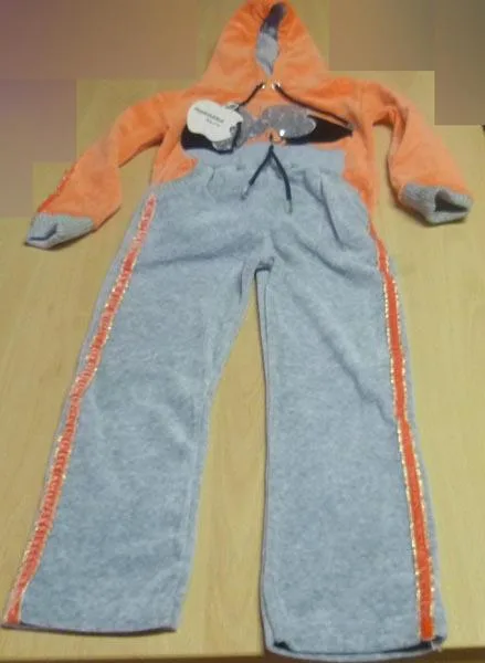Children’s clothing sets