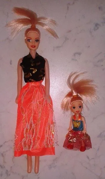 Plastic doll set