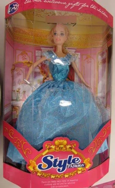 Plastic doll set