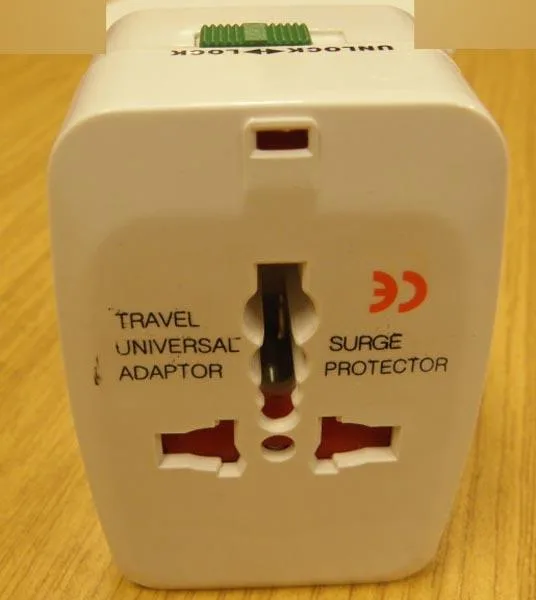 Travel plug adaptor