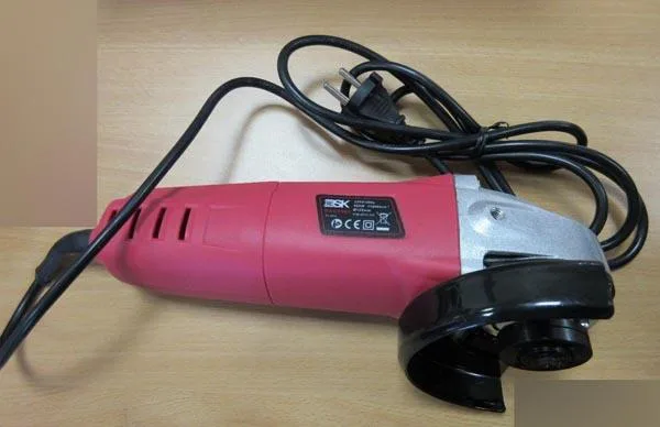 Angle grinder