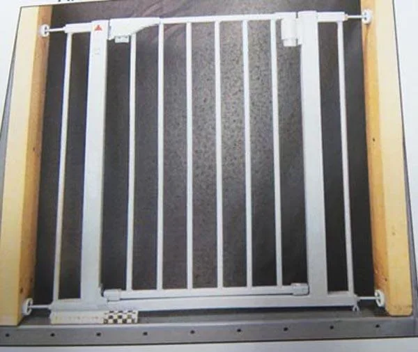 Safety gate for children