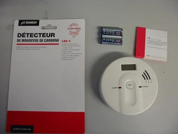 Carbon monoxide detector