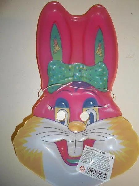 Fancy-dress mask