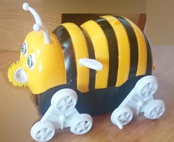 Toy bee