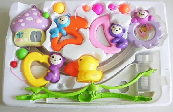 Babies' musical mobile