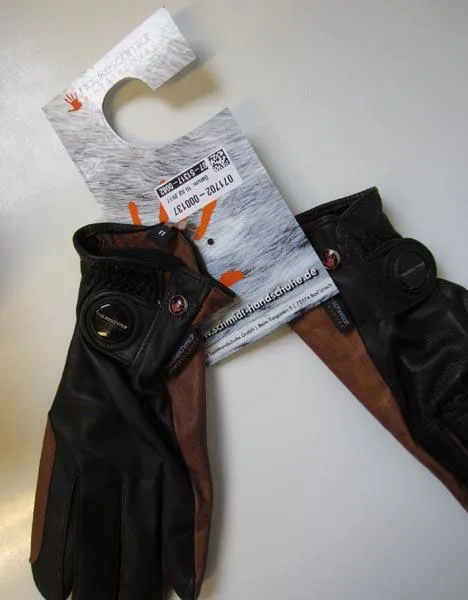 Women's riding gloves