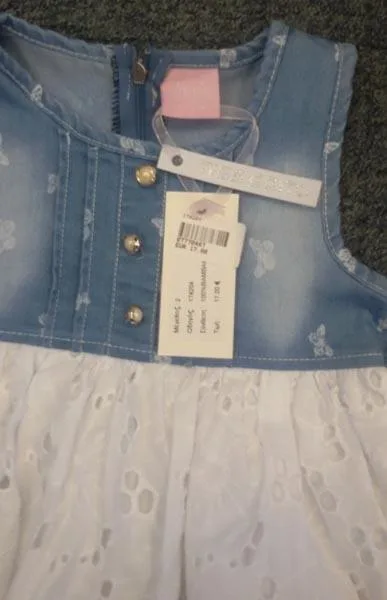 Girl's dress